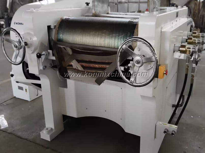 Tri Roll Grinder (with heating function)