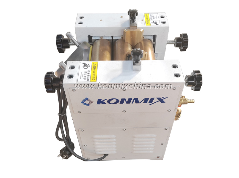 Lab 3-Roll Mill (ceramic rollers)